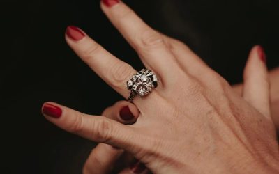17 anillos de pedida (y compromiso) para cada tipo de novia, las claves para acertar